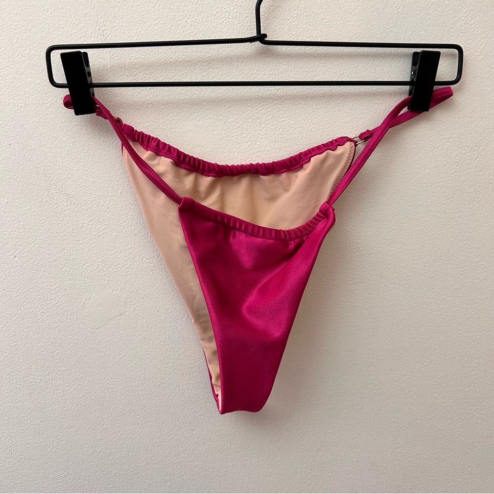 Loverbird PacSun hot pink bikini bottoms with gold hardware size Large